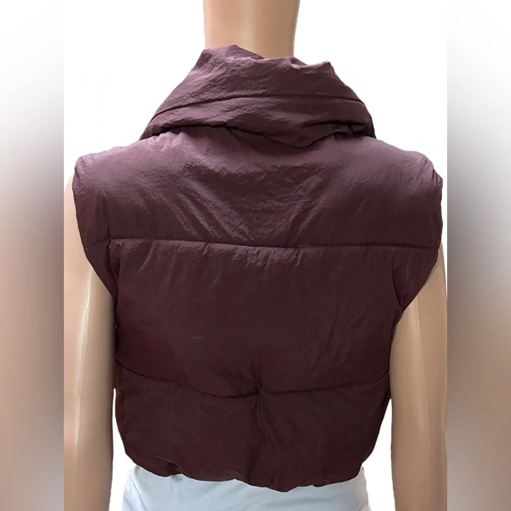 Women's Burgundy Cropped Sleeveless Puffer Vest XS